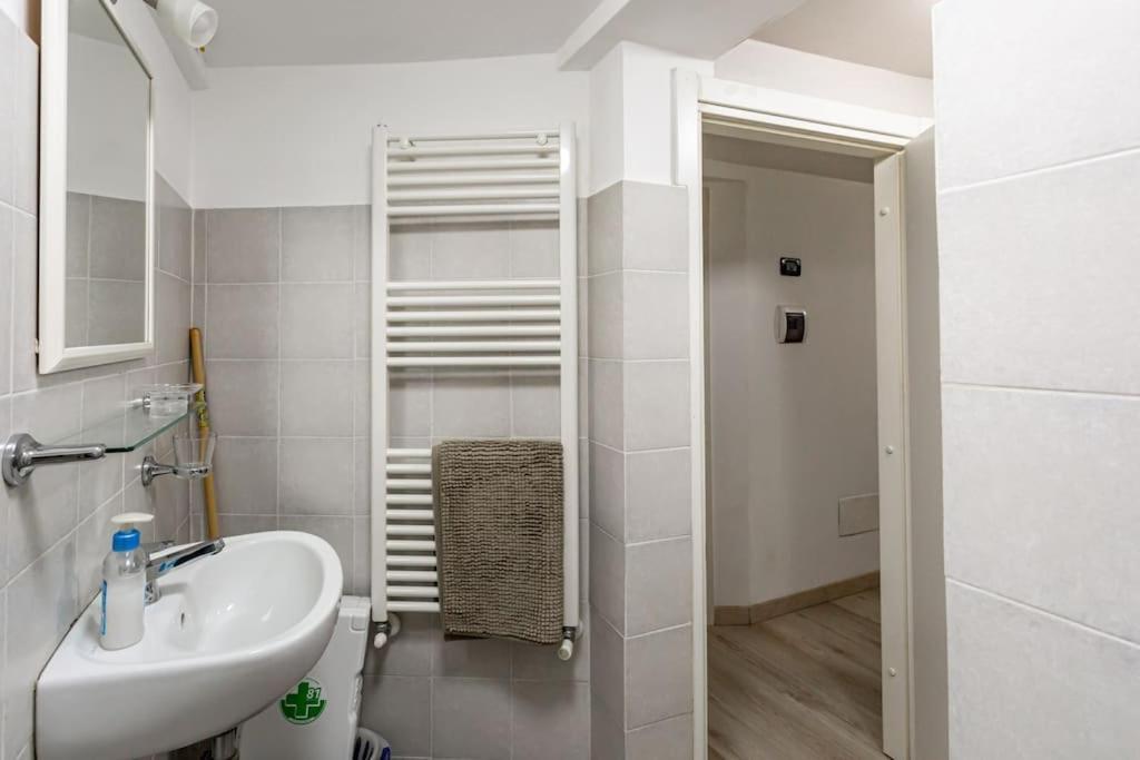 Apartment Adorno 2 - Affitti Brevi Italia Genua Exterior foto